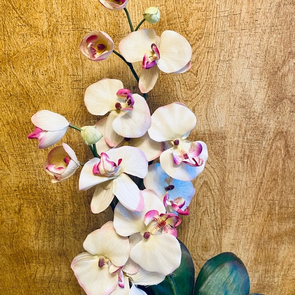 Orchidae Astralgus Silk Faux Orchid Standing Plant With Leaves & Bronze Pot - Picture 2 of 8